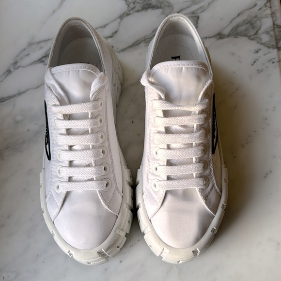 Prada white nylon logo platform sneakers - Picture 3 of 7